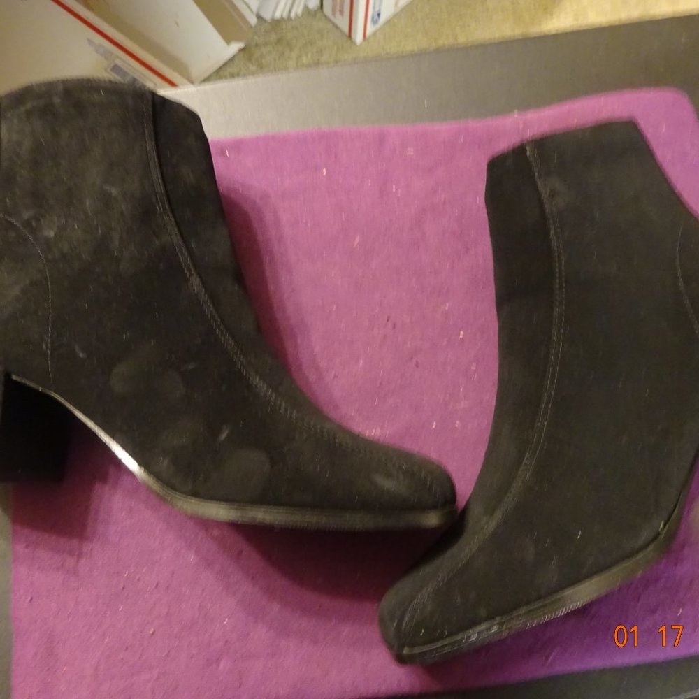 Side Zipper Casual Boot